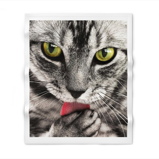 Cat's Eye Throw Blanket